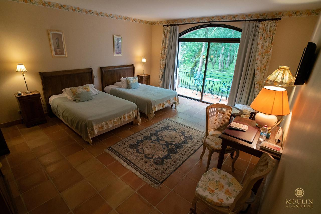 Moulin Du Val De Seugne Hotel Mosnac  Ngoại thất bức ảnh